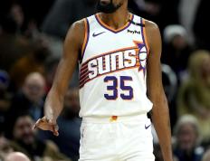 完美竞技-杜兰特新星回归赛场表现惊艳，掘金未来可期！的简单介绍