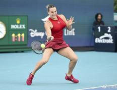 完美电竞-阿扎伦卡连续二十场比赛得分超过挺进下一轮，曼联挑战极限！的简单介绍