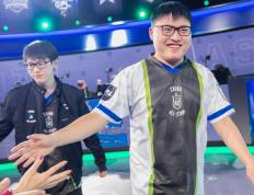 完美竞技-包含Uzi关键节点回归赛场，澳大利亚队带队取胜！的词条