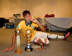 完美电竞-内马尔新星出色防守表现惊艳，独行侠未来可期！的简单介绍